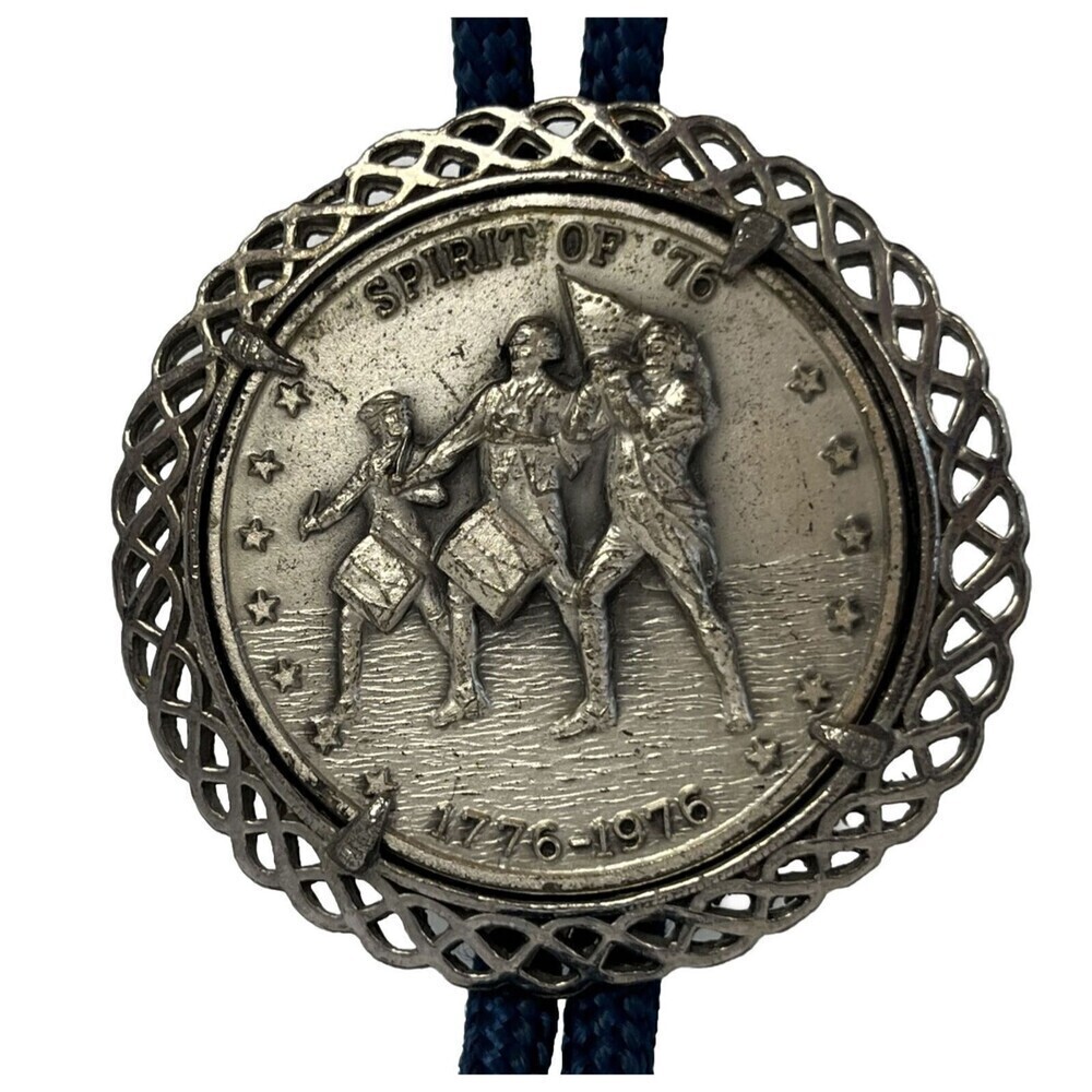 Vintage Bolo Tie Bicentennial 1776-1976 Spirit OF 76 Blue Silver Metal Clasp